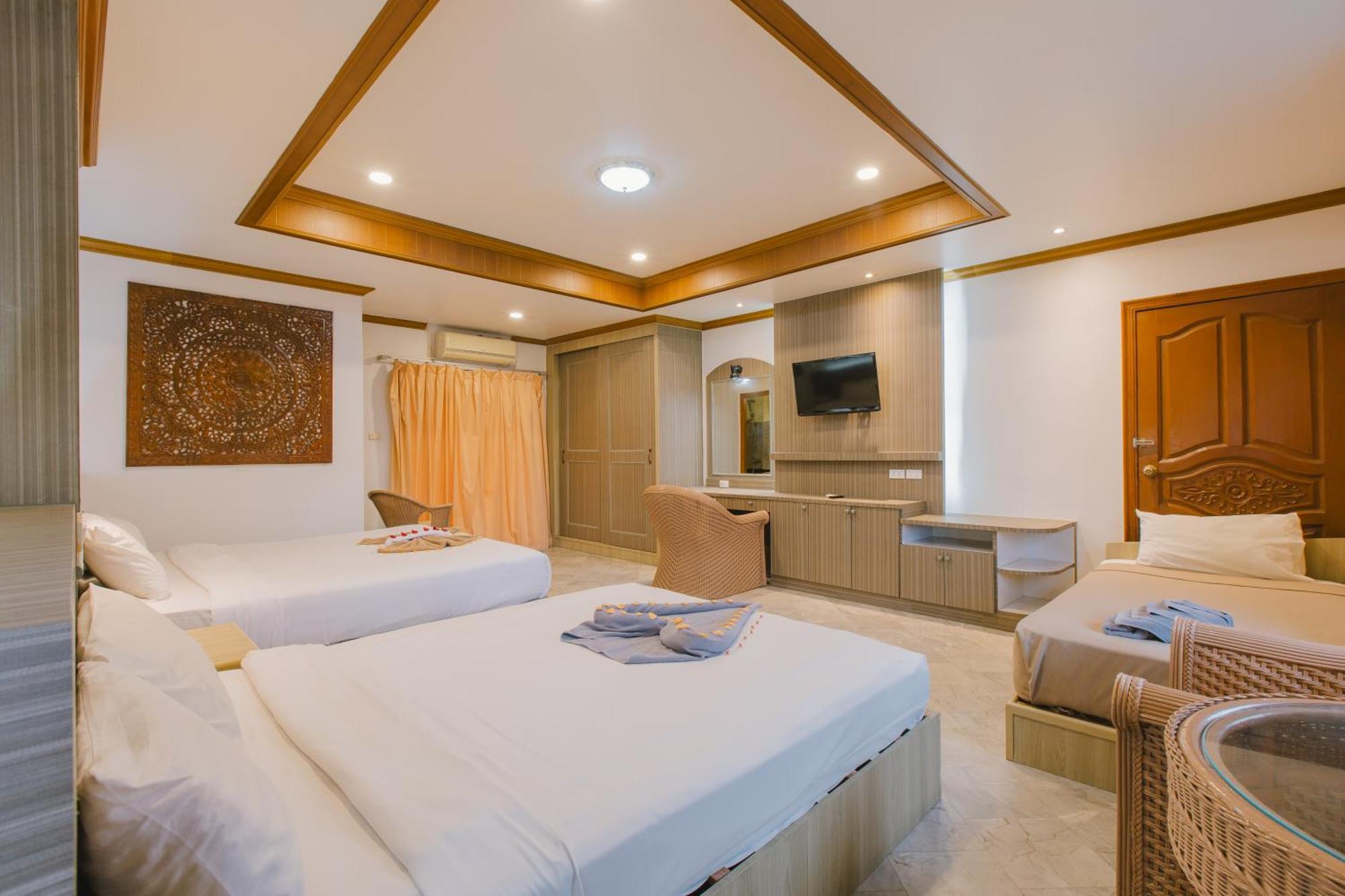 Royal Prince Residence Patong Exterior foto
