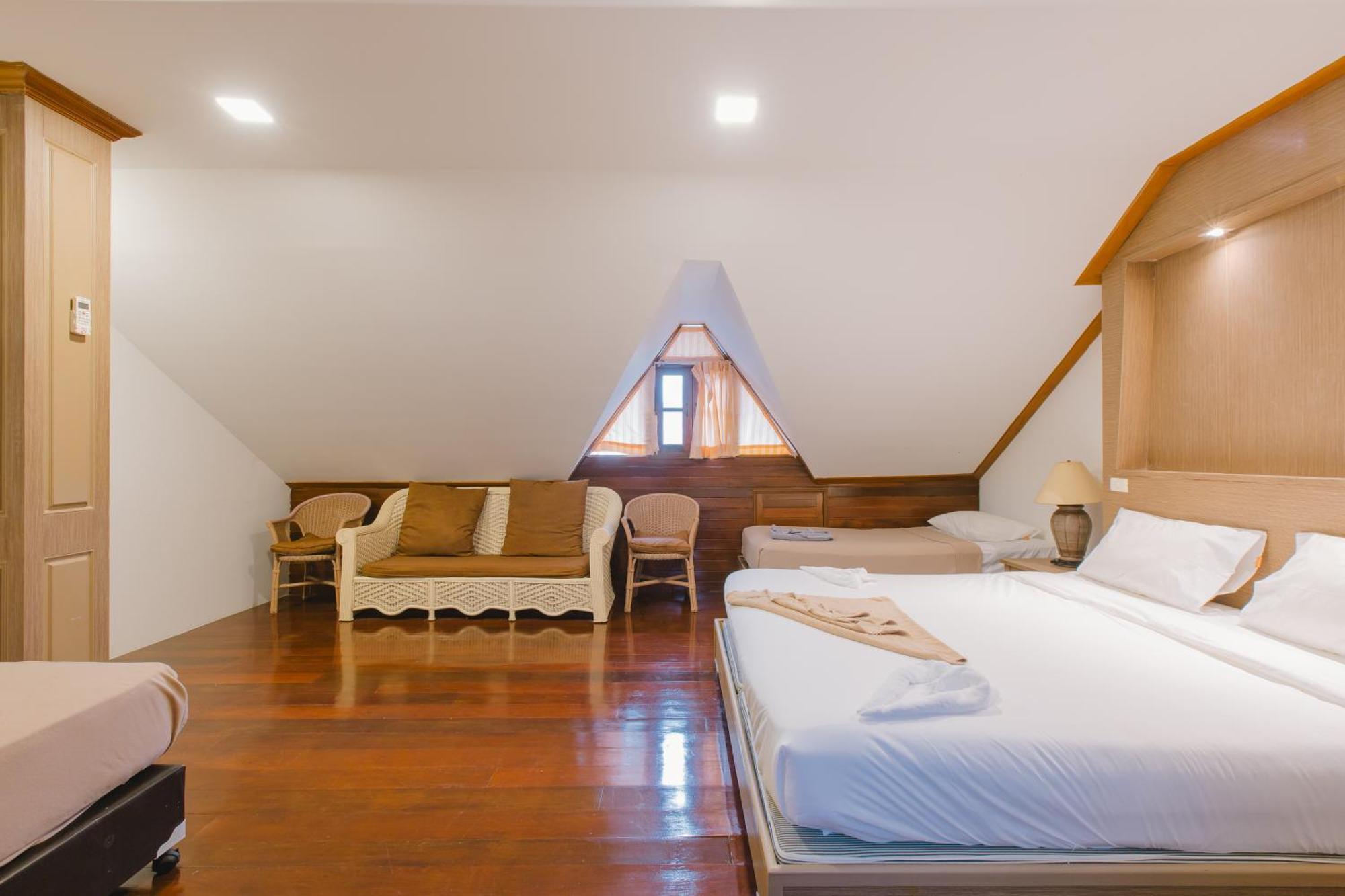Royal Prince Residence Patong Exterior foto